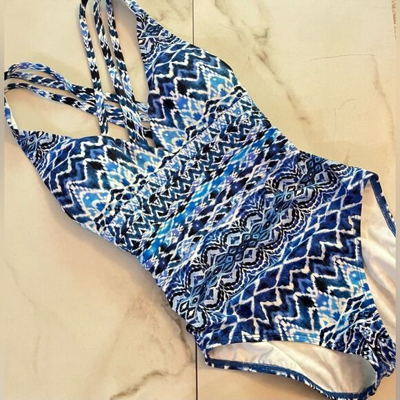 New La Blanca Oasis Ikat Multi Strap One Piece Swimsuit in Blue - Picture 5 of 8